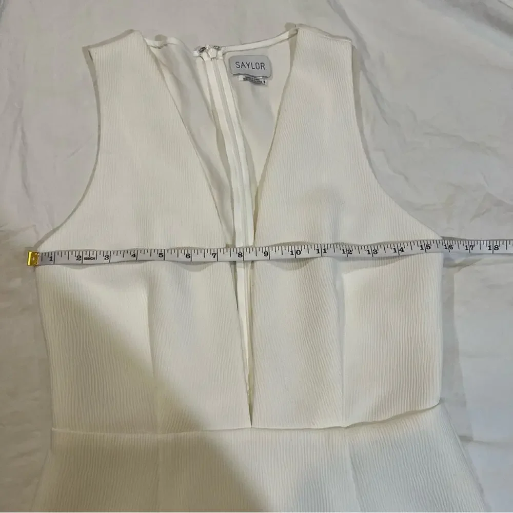 Saylor Plunge Neck Sleeveless Sheath Dress M White